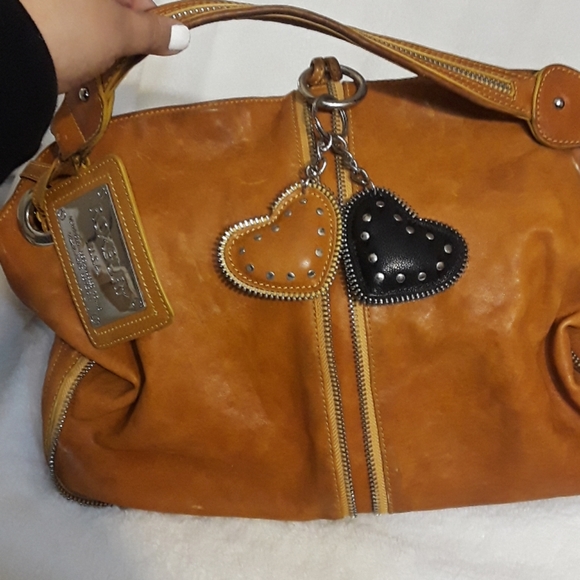 Roxbury Bag - Picture 2 of 8